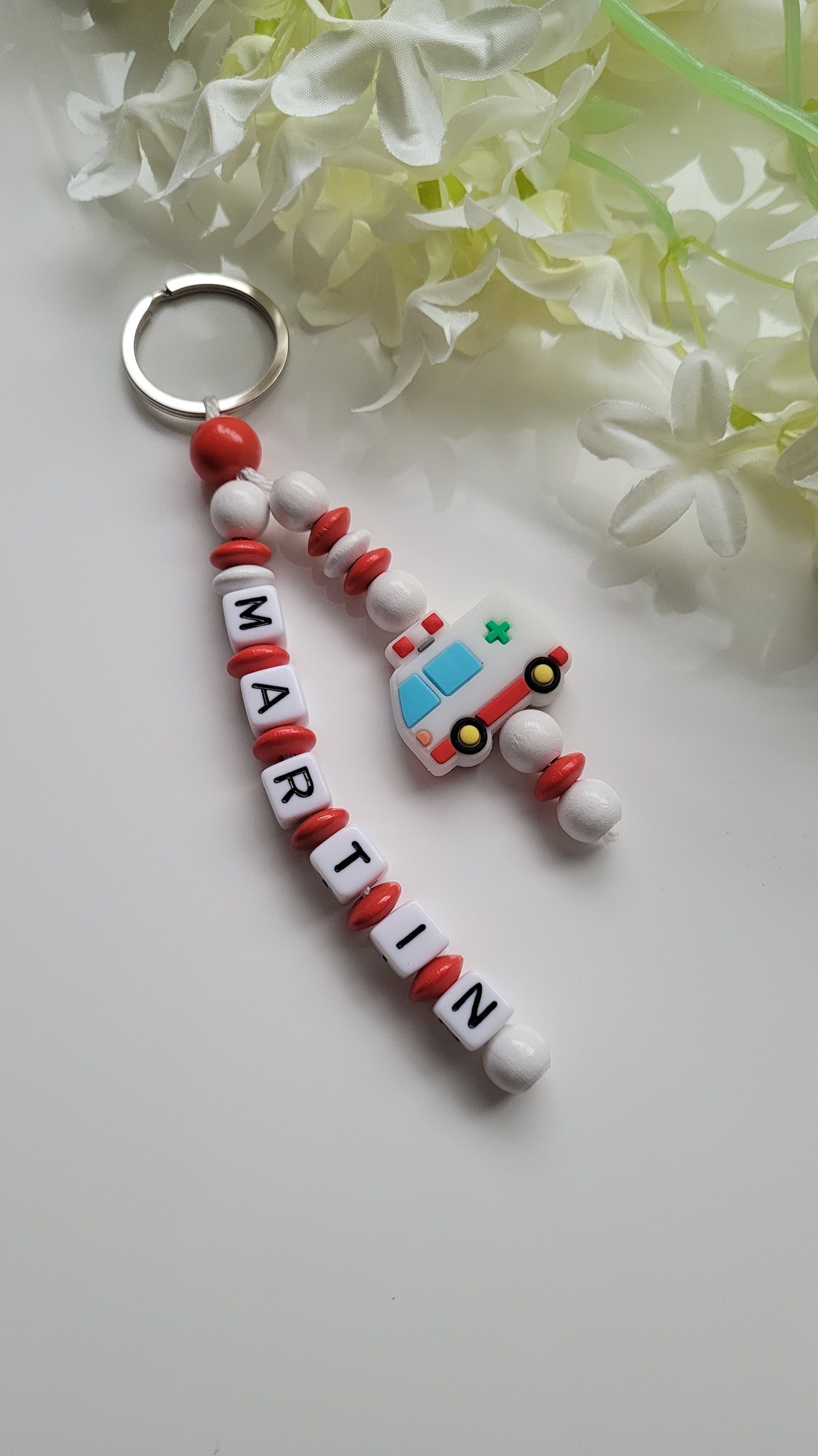 Schlüsselanhänger mit Namen Krankenwagen Motivauswahl