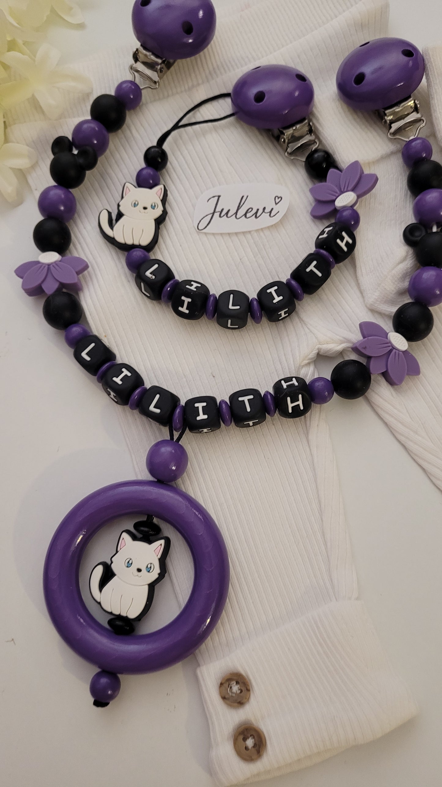 Kinderwagenkette & Schnullerkette mit Namen für Mädchen Katzen & Mäuse