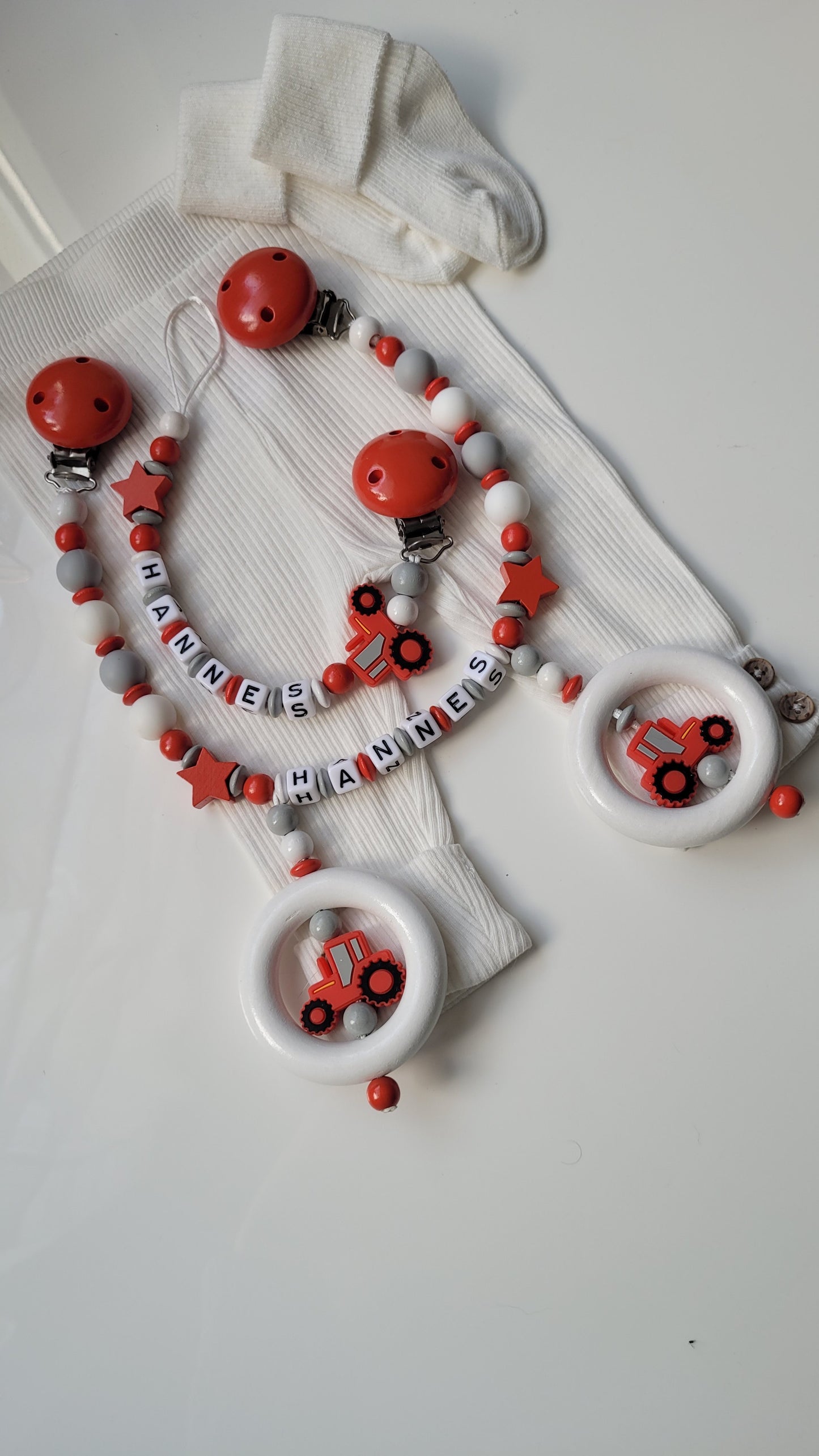 Kinderwagenkette & Schnullerkette *Traktor* rot