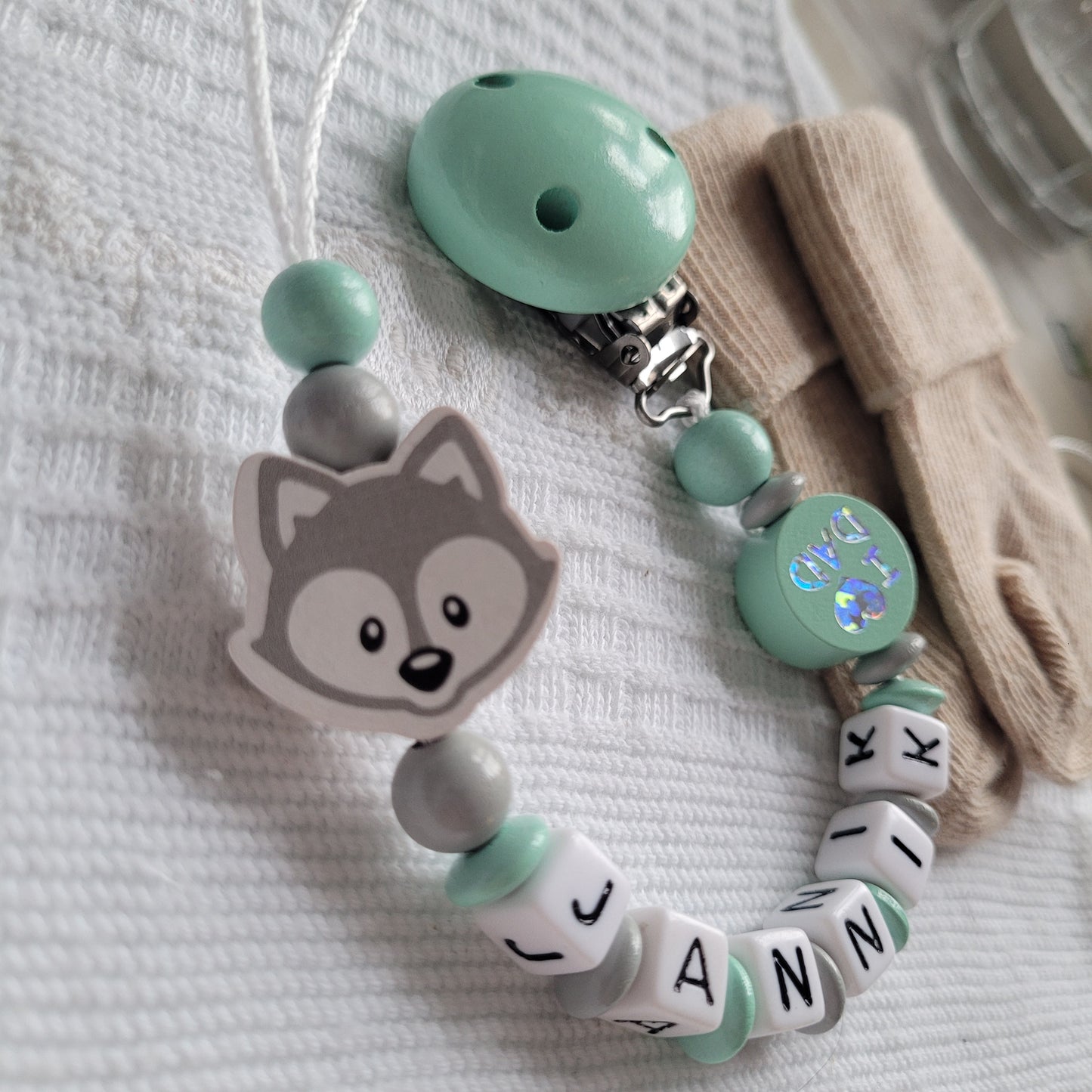 Schnullerkette für Jungen mit Namen Fuchs & I Love Mom & Dad mint