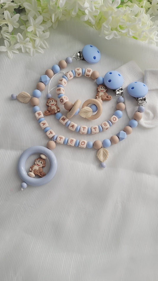 3tlg.Set Schnullerkette Kinderwagenkette & Greifring mit Namen Äffchen hellblau beige
