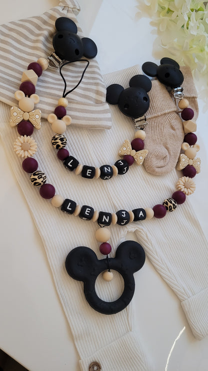 Kinderwagenkette & Schnullerkette mit Namen für Mädchen Maus weinrot beige schwarz