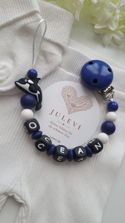 Schnullerkette mit Namen Jungen Wal marineblau personalisiert