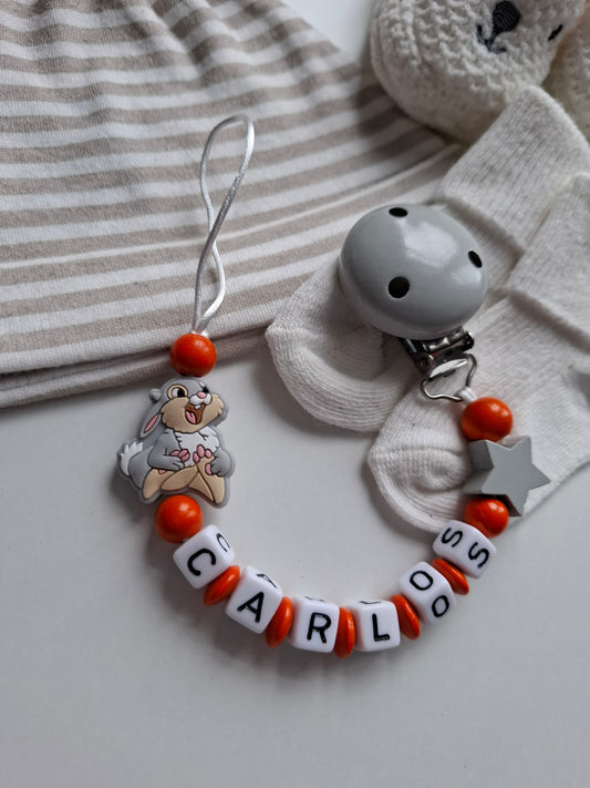 Schnullerkette mit Namen für Jungen Hase orange grau