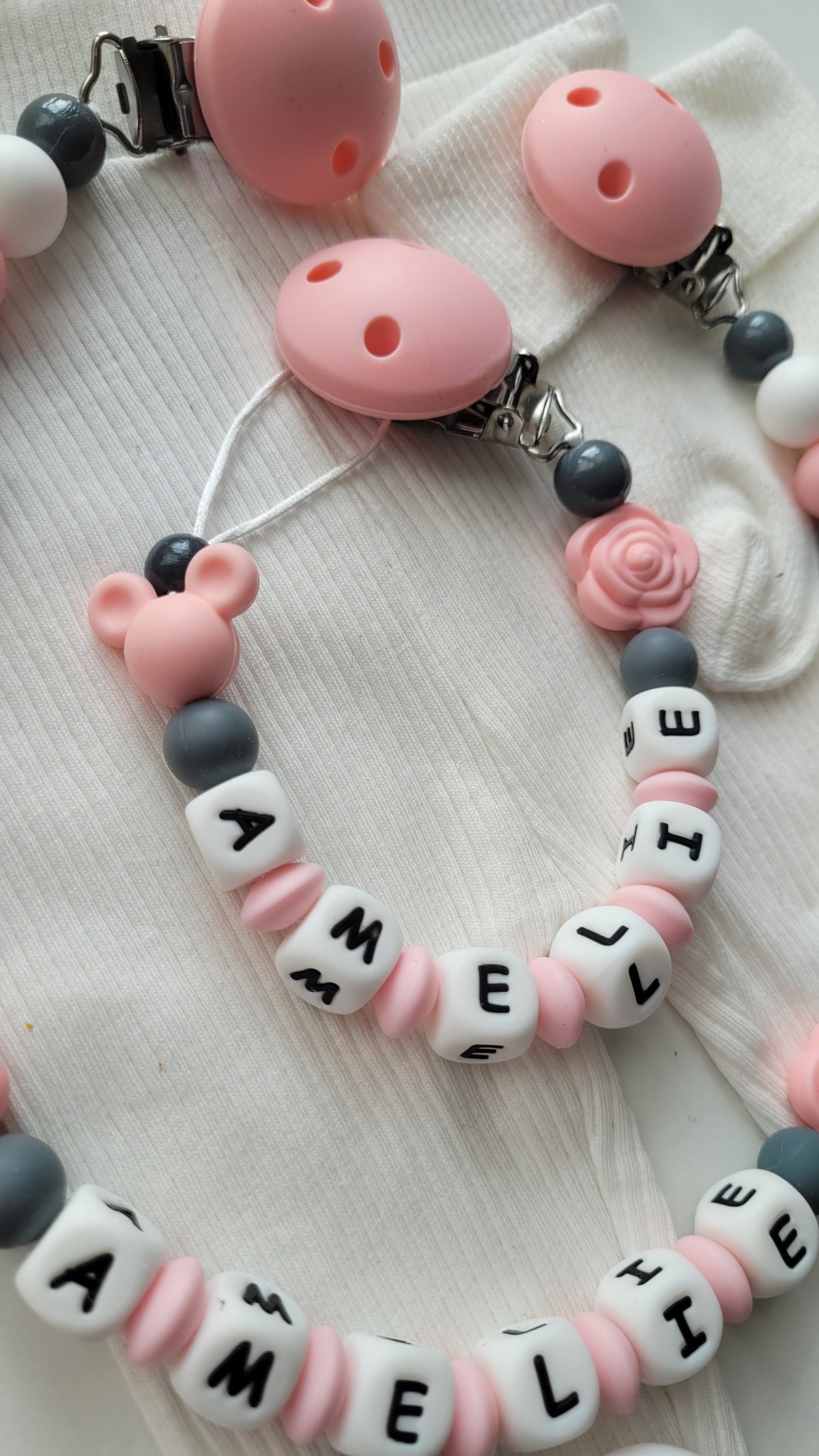 Kinderwagenkette & Schnullerkette Maus apricot grau