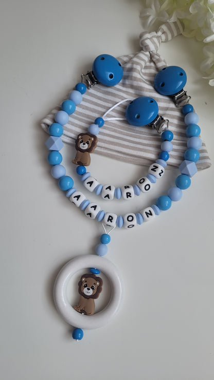 3tlg.Set Schnullerkette Kinderwagenkette & Greifring mit Namen Löwe blau