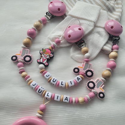 Kinderwagenkette & Schnullerkette mit Namen  Bauernhof Traktor & Kuh rosa holz