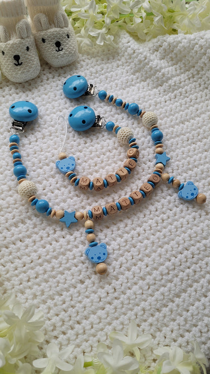 Kinderwagenkette & Schnullerkette mit Namen Teddy blau holz