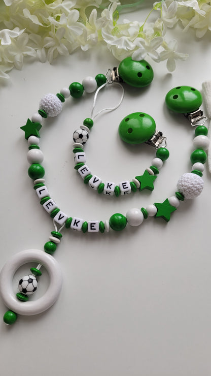 Kinderwagenkette & Schnullerkette Fussball grün weiss