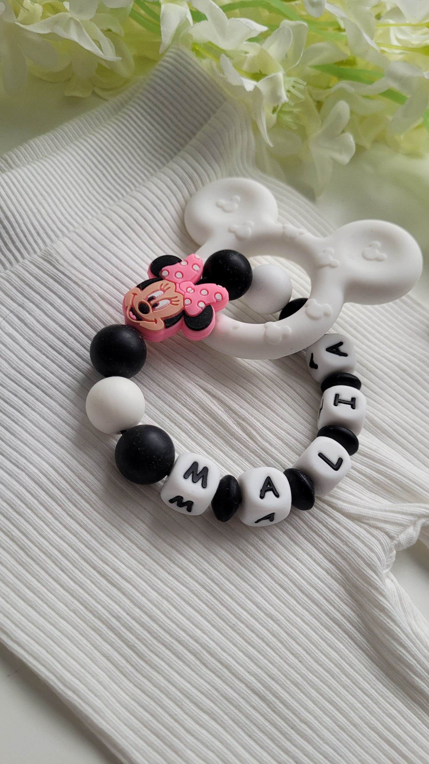 Komplett Set 3tlg Schnullerkette Kinderwagenkette Greifring mit Namen Minnie Maus schwarz weiß