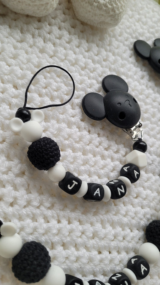 Schnullerkette mit Namen für Mädchen Maus Schmetterling schwarz weiss